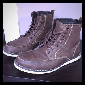 Magellan Moc Toe Men’s Boots